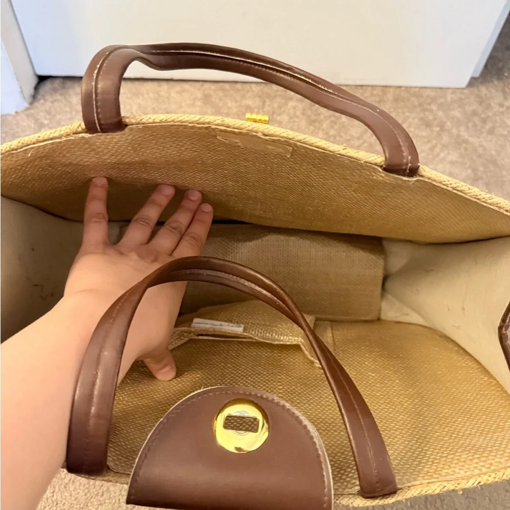 Elegant Large Floral Woven Tote Bag - Picture 6 of 12